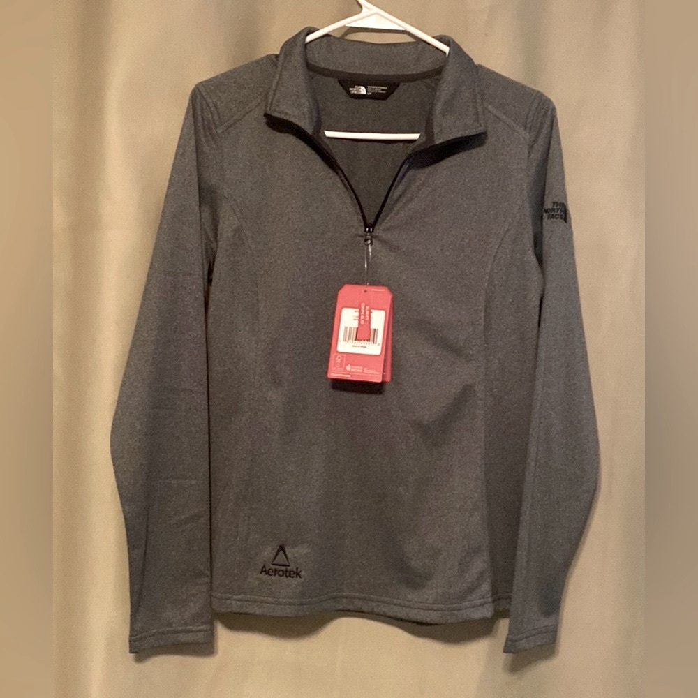 The North Face Ladies Tech 1/4 Zip Fleece  Slim Fit Pullover Grey Size S NWT